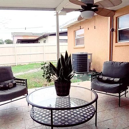 House Close To Downtown, Airport, Raymond James Stadium, And Many More Places Tampa Buitenkant foto