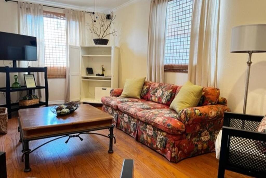 House Close To Downtown, Airport, Raymond James Stadium, And Many More Places Tampa Buitenkant foto