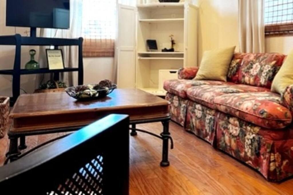 House Close To Downtown, Airport, Raymond James Stadium, And Many More Places Tampa Buitenkant foto