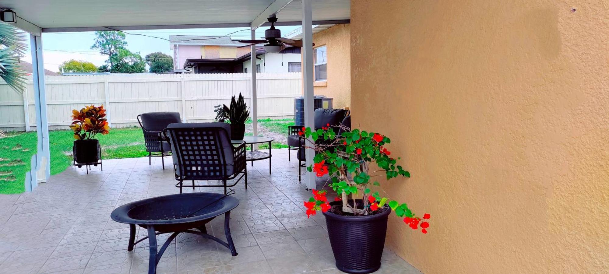 House Close To Downtown, Airport, Raymond James Stadium, And Many More Places Tampa Buitenkant foto